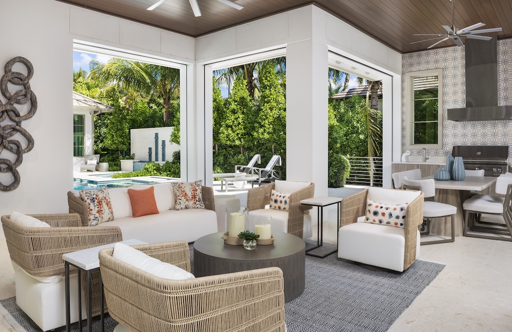 LH_2075 Gordon Dr E_OutdoorLiving