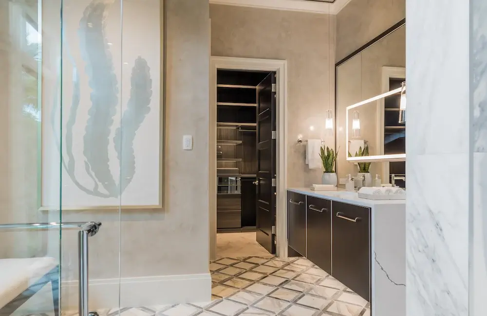 9_700 Admiralty Parade_Master Bathroom His