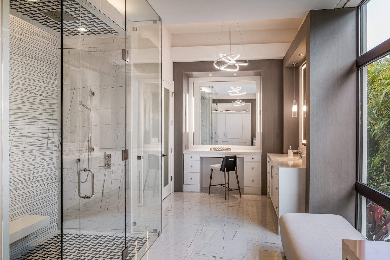 Grey Oaks_Master_Bathroom_Hers